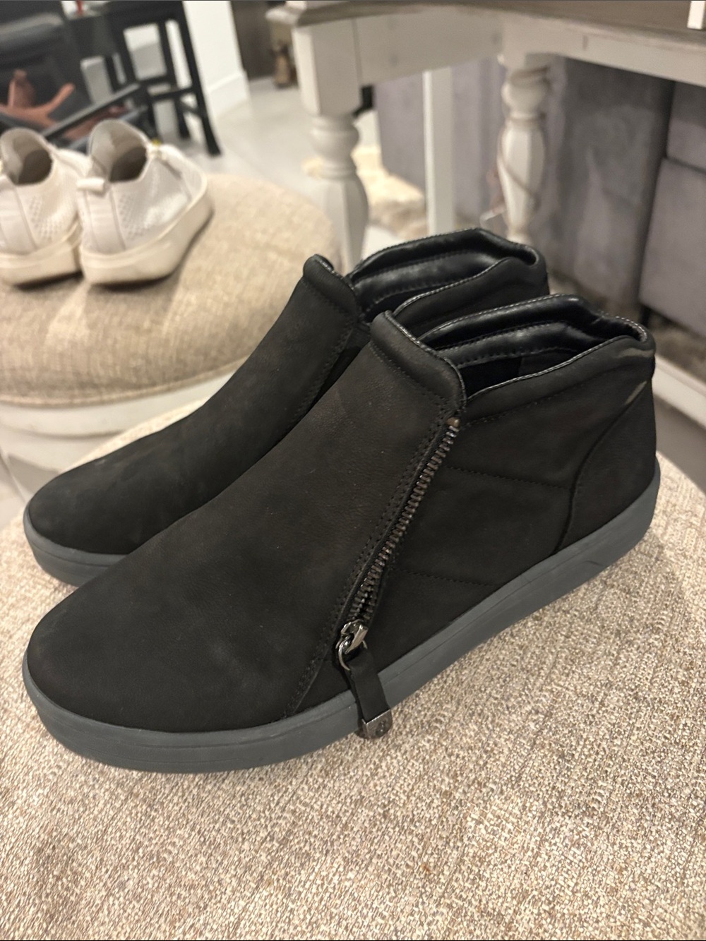 Easy Spirit Black Zip-Accent Ankle Booties